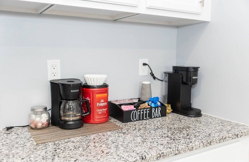 Mapleton/Fall Creek House | Spacious 5BR home with AC, 1G wifi, and walking distance to the fairgrounds