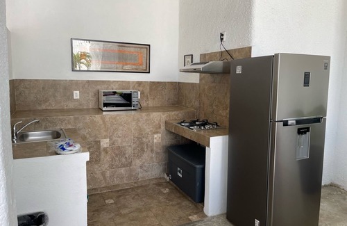Nuevo Centrode Poblacion House | Spacious 6-bedroom house with AC and WiFi in lovely Acapulco de Juárez