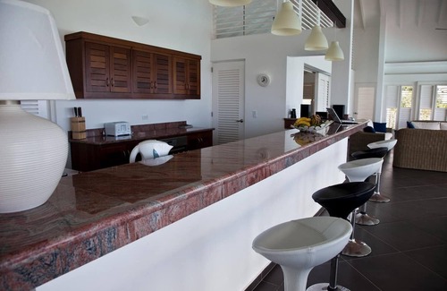 Las Terrenas House | Spacious 6-bedroom house in Las Terrenas with AC, WiFi, pool and fantastic view!