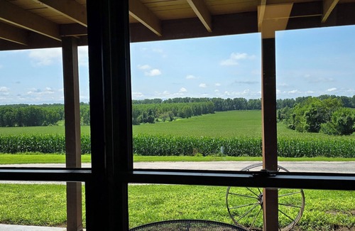 Chambersburg House | Spacious 6-bedroom house in rural Versailles with many amenities included.