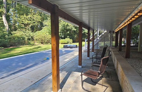 Annapolis House | Spacious 6-bedroom home with pool in quiet neighborhood near USNA.