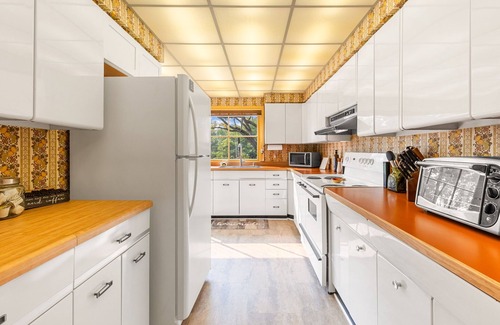 Redmond House | Spacious 6-bedroom house with AC and WiFi in delightful Redmond