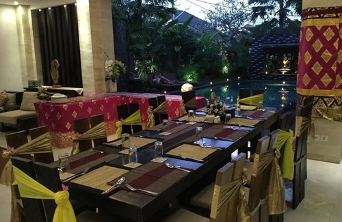 Taman Griya Villa | Spacious 6 bedroom villa with private pool near uluwatu and Jimbaran Beach.