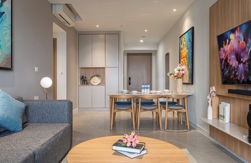 Ho Chi Minh City Apartment | Spacious 6-bedroom apartments in Saigon with Pool, Gym and Bathtub