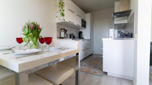 Jarvenpaa Apartment | Spacious 68m2 apartment with fabulous forest view and aircon