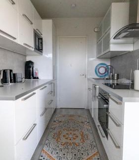Jarvenpaa Apartment | Spacious 68m2 apartment with fabulous forest view and aircon