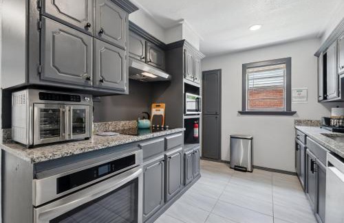 Midwest City House | Spacious 7br Near Tinker Afb Pool Table #ec