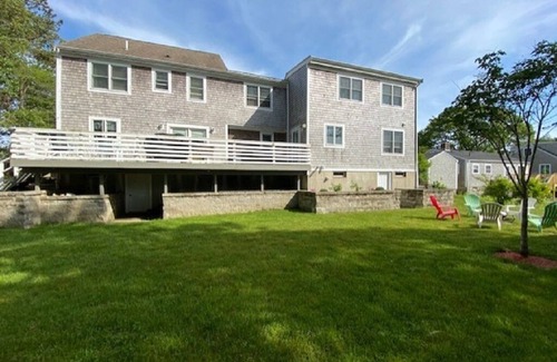 West Yarmouth House | Spacious 840 SF home within walking distance to 2 beaches. Sleeps 4.