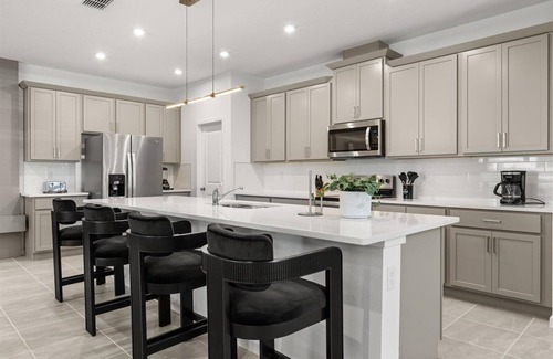 Florida Central Atlantic Coast House | Spacious 9 Bed Pool Home with Theater Room-2304DST