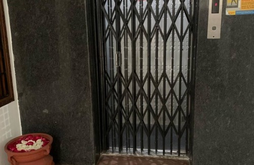 Jubilee Hills Apartment | Spacious 9-bedroom apartment in enjoyable Hyderabad with WiFi, AC