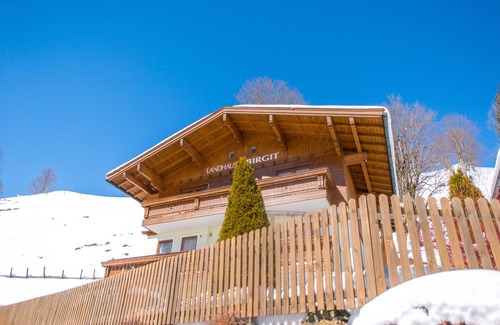 Wiesern Apartment | Spacious apartment 400 m from the piste