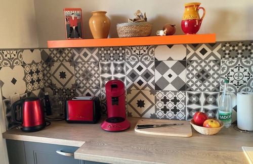 Beziers Apartment | Spacious accommodation between the old town and the arena, between the beach and the mountains.