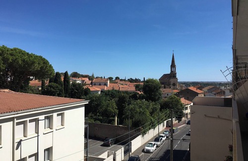 Beziers Apartment | Spacious accommodation between the old town and the arena, between the beach and the mountains.