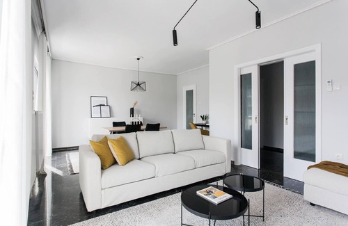 Marousi Apartment | Spacious & Airy 1BR Apartment near HELEXPO Marousi