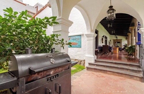 Cuernavaca House | Spacious and Amazing Colonial House w/amazing pool & yard