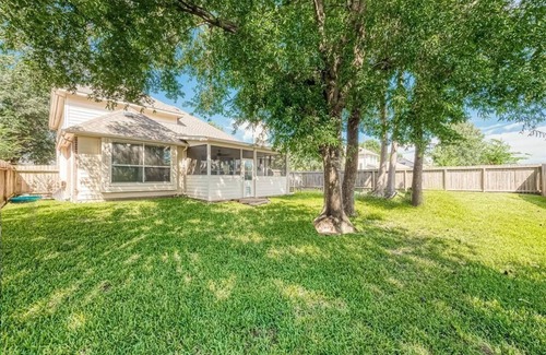 Spring House | Spacious and beautifully decorated 3BR, 2.5BA home