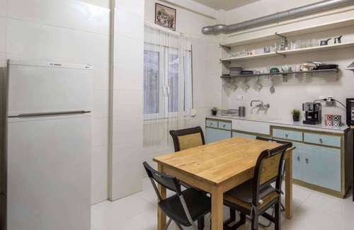 Exarhia Apartment | Spacious and bright apt in Eksarchia