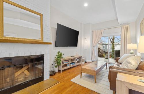 Truxton Circle House | Spacious and Central DC 3-BR Getaway Close to It All