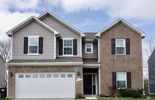Greenwood House | Spacious and clean home with 5 Bedrooms and 2 1/2 baths in a safe neighborhood