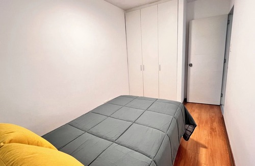 San Antonio Apartment | Spacious and comfortable 3-bedroom apt. with balcony in Miraflores, Free Parking
