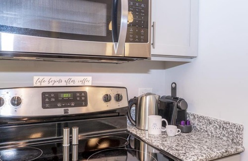 Morrisville Apartment | Spacious and Comfy 1BR Gym and Balcony