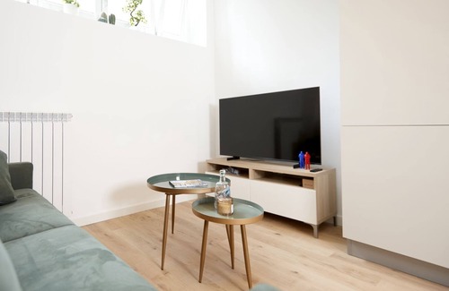Porta Romana Apartment | Spacious and elegant one bedroom apartment – 3 stops from the Duomo