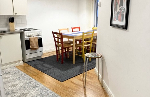 Alppiharju Apartment | Spacious and fun Helsinki-Kallio