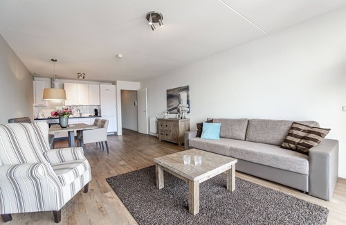 Merenwijk Apartment | Spacious and luxurious ground floor apartment - Kaag Resort (4)
