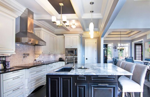 Wedowee House | Spacious and luxurious house on the lake, with guest boat slip and home theater