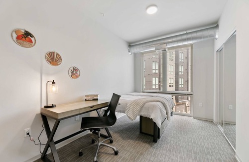 Prospect Park Apartment | Spacious and Modern With Premium Amenities Near U of M