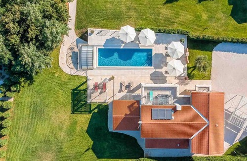 Rezanci Villa | Spacious and modern villa with swimming pool