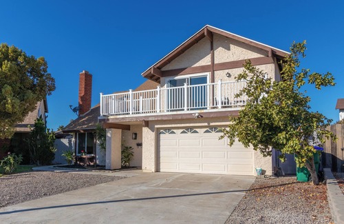 Mira Mesa House | Spacious and Newly Updated 5- Bedroom Getaway