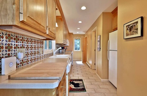 Ludlow House | Spacious and Private Home With Stunning Views of Okemo Mountain