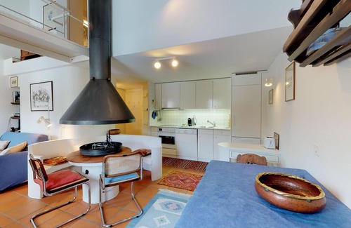 Sils-Maria Apartment | Spacious and quiet 2-room apartment on two floors, 45m2, facing north.