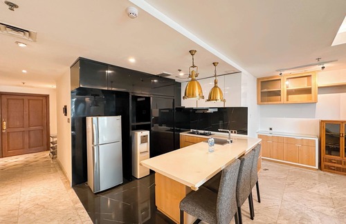 Surabaya Apartment | Spacious And Strategic Location 3Br At Kondominium Regensi Apartment