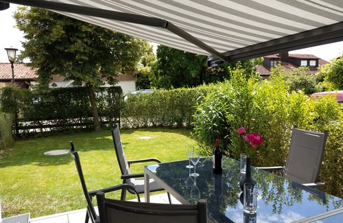 Utting am Ammersee Apartment | Spacious apartment - new - walk to the lake - sauna - Utting am Ammersee