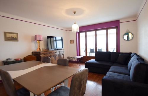 Evian-les-Bains Apartment | Spacious Apartment in Evian with Lake View, Balcony, and Pet-Friendly