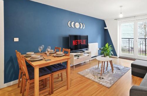 Bishop's Stortford Apartment | Spacious Apartment in Bishop Stortford Town Sleeps 5