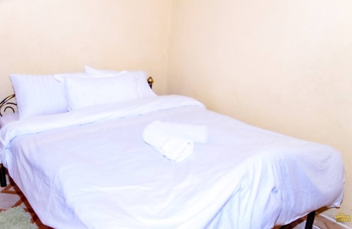 Siaya Bed & Breakfast | Spacious Apartment for anyone visiting Siaya- close to great sites