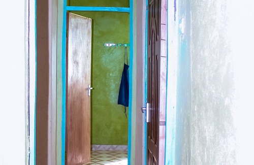 Siaya Bed & Breakfast | Spacious Apartment for anyone visiting Siaya- close to great sites