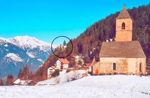 Avelengo Apartment | Spacious apartment in a sunny, stunning panoramic location above Meran