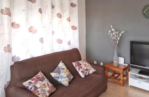Benicassim Apartment | Spacious Apartment in Benicàssim with Mountain View
