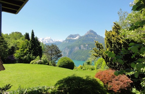 Ruetli Apartment | Spacious apartment in a unique location directly above Lake Lucerne