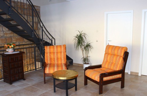 Weißig Apartment | Spacious Apartment in Weißig with Garden