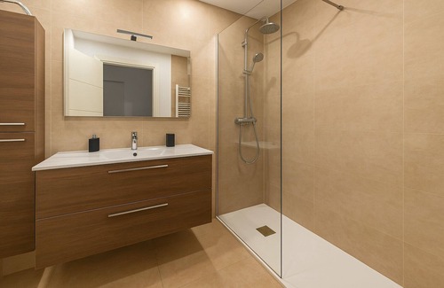 Indautxu Apartment | Spacious apartment in the city center