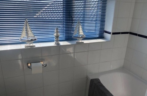 Croyde Apartment | Spacious Apartment in the Centre of costal Village - 5 minutes walk to the beach