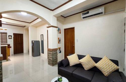 Poblacion Apartment | Spacious Apartment near Evia Daang Hari