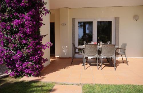 Porto de Mos Apartment | Spacious Apartment near Porto de Mos Beach, Lagos.