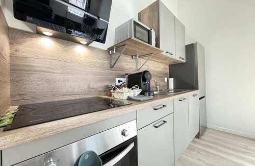 Riom Apartment | Spacious apartment sleeps 8 in the center of Riom
