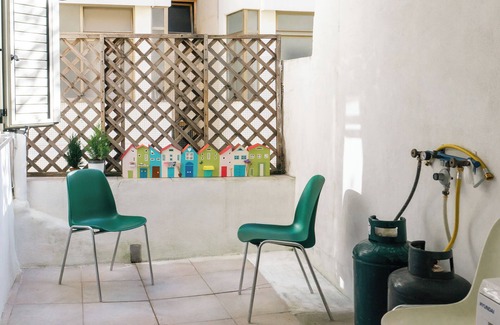 Province of Cagliari Apartment | Spacious apartment within walking distance of the historic center and shopping streets